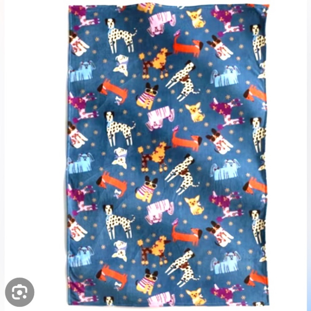 - 🌸 Vera Bradley NWT  50”x80 Throw Blanket - Picture 2 of 5